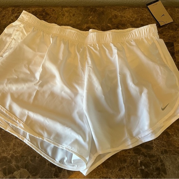 Nike Women's Tempo Dri-FIT Running Shirts W/inside Panties Size 2X - NWT - Picture 6 of 11